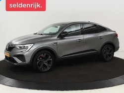 Grijs Gebruikt 2022 Renault Arkana SUV | € 27.400 (Iets duurder)