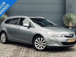 Grijs Gebruikt 2011 Opel Astra Cosmo Stationwagen | € 2.950 (Eerlijke prijs)
