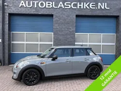 Grijs Gebruikt 2016 Mini ONE Business Hatchback | € 10.445 (Eerlijke prijs)