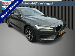 Grijs Gebruikt 2019 Volvo V60 Momentum Stationwagen | € 24.950 (Eerlijke prijs)