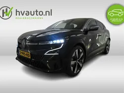 Zwart Gebruikt 2023 Renault Mégane Techno Hatchback | € 29.545 (Goede deal)