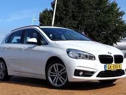 Wit Gebruikt 2015 BMW 218 Luxury Line Stationwagen | € 14.999 (Iets duurder)