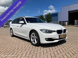 Wit Gebruikt 2013 BMW 320 Executive Stationwagen | € 9.250 (Super prijs)