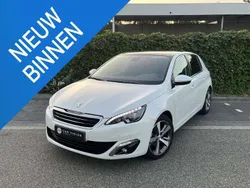 Wit Gebruikt 2017 Peugeot 308 Allure Hatchback | € 12.999 (Eerlijke prijs)