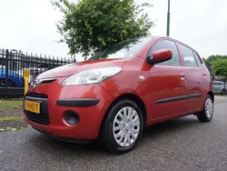 Rood Gebruikt 2010 Hyundai i10 Dynamiq Hatchback | € 5.945 (Iets duurder)