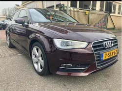 Rood Gebruikt 2013 Audi A3 Sportback Ambition Hatchback | € 10.499 (Eerlijke prijs)