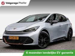 Grijs Gebruikt 2022 Cupra Born Hatchback | € 19.940 (Eerlijke prijs)