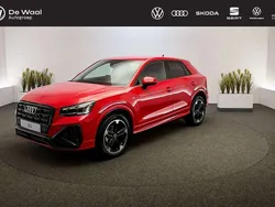 Rood, metallic lak Nieuw 2024 Audi Q2 S-Line SUV | € 46.990 (Super prijs)