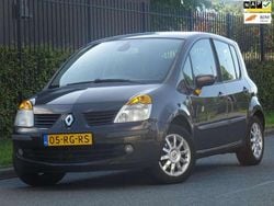 Bruin Gebruikt 2005 Renault Modus Luxe MPV | € 3.999 (Eerlijke prijs)