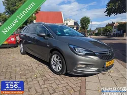 Grijs Gebruikt 2019 Opel Astra Innovation Stationwagen | € 9.450 (Eerlijke prijs)