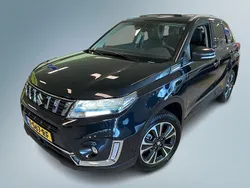 Zwart Nieuw 2024 Suzuki Vitara Style SUV | € 31.950 (Eerlijke prijs)