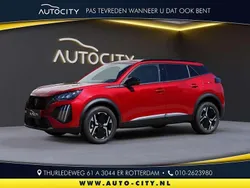 Rood, metallic lak Gebruikt 2024 Peugeot 2008 Allure SUV | € 21.950 (Super prijs)