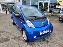 Blauw Gebruikt 2018 Peugeot iON Active Hatchback | € 9.450