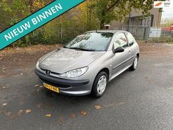Grijs Gebruikt 2003 Peugeot 206 Hatchback | € 1.499 (Eerlijke prijs)