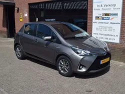 Beige Gebruikt 2017 Toyota Yaris Hybrid Hatchback | € 14.950 (Goede deal)