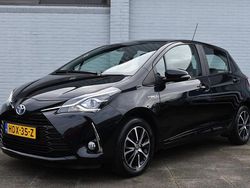 Zwart Gebruikt 2020 Toyota Yaris Hybrid Limited Hatchback | € 18.499 (Eerlijke prijs)
