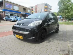 Zwart Gebruikt 2011 Peugeot 107 Hatchback | € 2.950 (Eerlijke prijs)