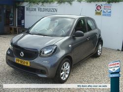Grijs, metallic lak Gebruikt 2017 Smart ForFour Pure Hatchback | € 6.980 (Eerlijke prijs)