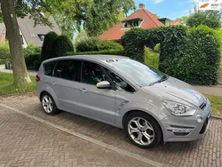 Grijs Gebruikt 2011 Ford S-MAX Titanium MPV | € 4.750