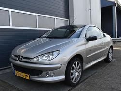Grijs Gebruikt 2004 Peugeot 206 CC Cabriolet | € 599 (Super prijs)