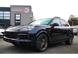 Blauw Gebruikt 2018 Porsche Cayenne SUV | € 54.995 (Eerlijke prijs)