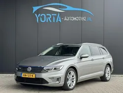 Grijs Gebruikt 2015 VW Passat Highline Stationwagen | € 19.950 (Eerlijke prijs)