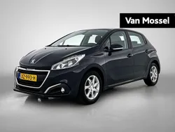 Grijs Gebruikt 2016 Peugeot 208 Active Hatchback | € 8.240 (Eerlijke prijs)