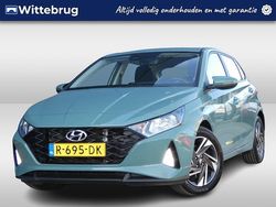 Groen metallic Gebruikt 2022 Hyundai i20 Comfort Hatchback | € 18.925 (Eerlijke prijs)