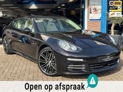 Zwart, metallic lak Gebruikt 2014 Porsche Panamera Sedan | € 39.950 (Goede deal)