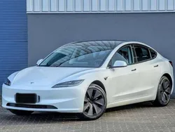 Wit Gebruikt 2023 Tesla Model 3 Sedan | € 28.999 (Eerlijke prijs)