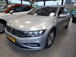Grijs Gebruikt 2020 VW Passat Business Stationwagen | € 20.250 (Goede deal)