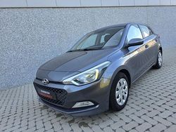 Grijs Gebruikt 2015 Hyundai i20 Pure Hatchback | € 8.500 (Eerlijke prijs)
