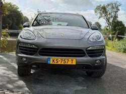 Grijs Gebruikt 2010 Porsche Cayenne SUV | € 31.000 (Duur)