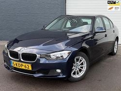 Blauw (metallic) Gebruikt 2013 BMW 320 Executive Sedan | € 10.500 (Goede deal)