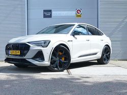 Beige, metallic lak Gebruikt 2021 Audi e-tron Sportback Design SUV | € 48.999 (Iets duurder)