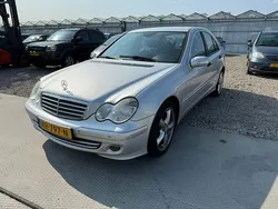 Grijs Gebruikt 2006 Mercedes C200 Classic Sedan | € 1.499 (Super prijs)