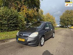 Grijs Gebruikt 2009 Opel Zafira Executive MPV | € 2.750 (Goede deal)