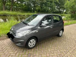 Grijs Gebruikt 2011 Hyundai i10 Hatchback | € 3.900 (Eerlijke prijs)