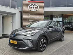 Grijs Gebruikt 2023 Toyota C-HR SUV | € 23.900 (Eerlijke prijs)