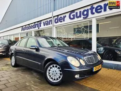 Zwart, metallic lak Gebruikt 2003 Mercedes E320 Avantgarde Sedan | € 12.950