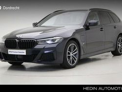 Zwart Gebruikt 2021 BMW 530e M Sport Stationwagen | € 38.895 (Iets duurder)