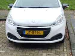 Wit Gebruikt 2016 Peugeot 208 Access Hatchback | € 3.450 (Super prijs)