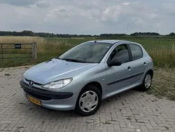 Grijs Gebruikt 2001 Peugeot 206 Hatchback | € 1.295 (Eerlijke prijs)
