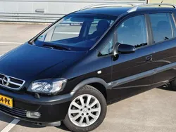 Zwart Gebruikt 2004 Opel Zafira Njoy MPV | € 2.450