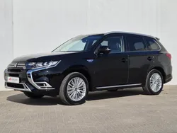 Zwart Gebruikt 2020 Mitsubishi Outlander Intense+ SUV | € 25.680 (Eerlijke prijs)
