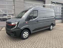 Grijs Gebruikt 2024 Renault Master Luxe Van | € 35.256 (Eerlijke prijs)