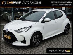 Wit Gebruikt 2024 Toyota Yaris Hybrid Sedan | € 23.495 (Super prijs)