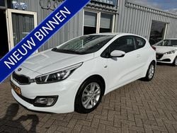 Wit Gebruikt 2013 Kia ProCeed 2 Hatchback | € 8.999 (Eerlijke prijs)