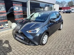 Grijs Gebruikt 2021 Toyota Aygo Hatchback | € 9.950 (Goede deal)