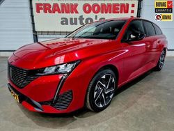 Rood, metallic lak Gebruikt 2024 Peugeot 308 Allure+ Stationwagen | € 26.950